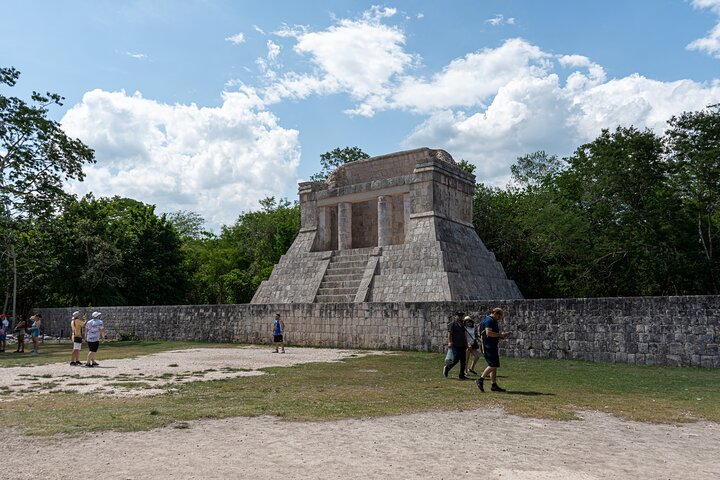 Chichen Itza Ticket with optional Guide