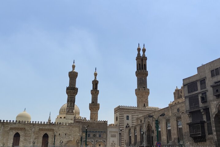 Private Guided Walking Tour in ElMoez Street & Khan Elkhalili.