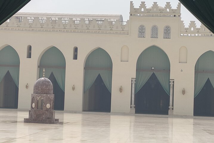 Private Guided Walking Tour in ElMoez Street & Khan Elkhalili.