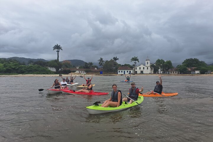 Kayaking to the mangroves & Capivaras