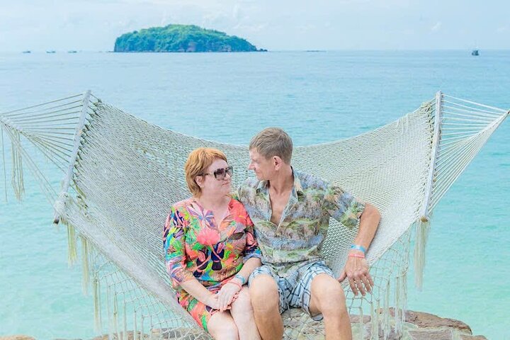 Snorkeling Island Hopping with Cable Car and Lunch
