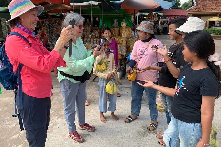 The Journey Phnom Penh to/from Siem Reap: A Memorable Tour