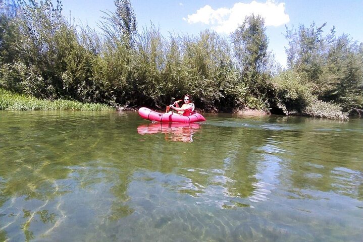 Lucca: kayak tour with aperitif + free souvenir pictures