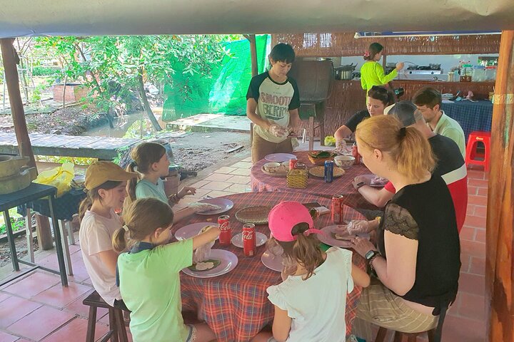 CAN THO: Floating Market & Mekong’s Legacy (About 6 Pax)