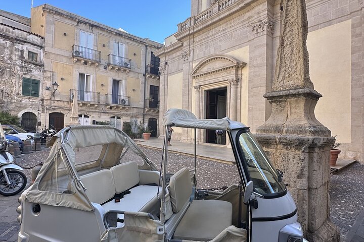 Syracuse and Ortygia by tuk-tuk 2-hour tour