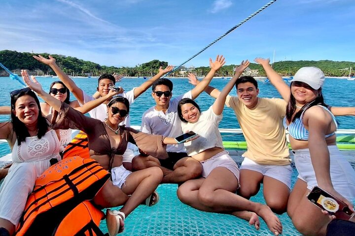 Boracay Private Island Hopping Premium with Lunch