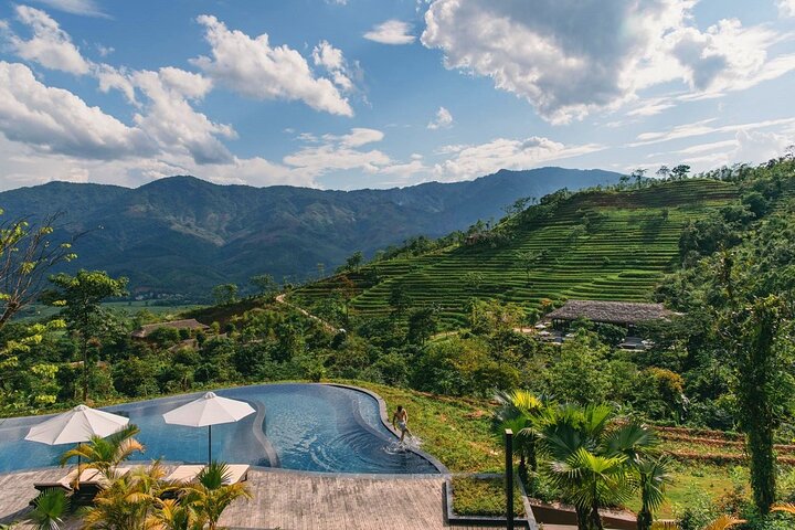Mai Chau Full Day Group Tour in Hoa Binh Vietnam from Hoa Binh