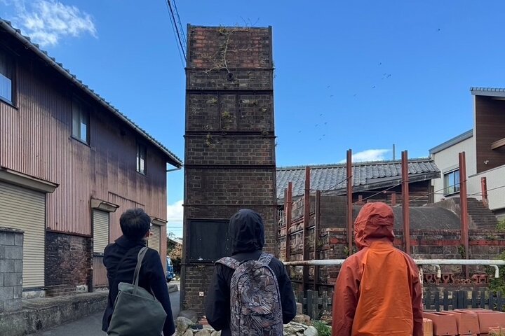 Private Pottery Road Walking Tour in Tokoname