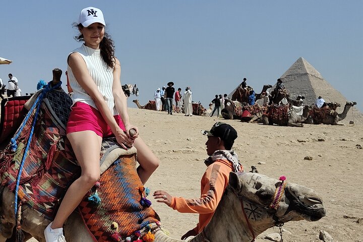 Private Guided Tour Giza pyramids, Sphinx with an Egyptologist
