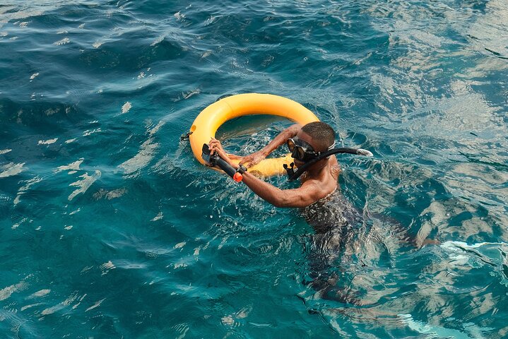 Nusa Penida day trip: boat, 4 snorkeling, Manta rays & Land tour