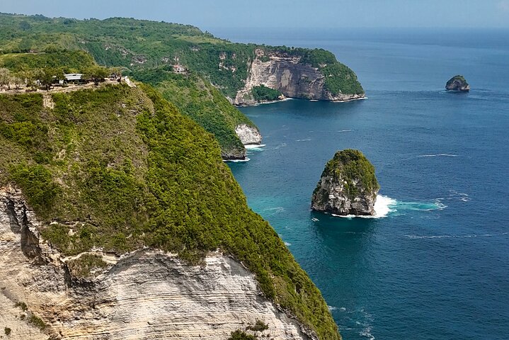 Nusa Penida day trip: boat, 4 snorkeling, Manta rays & Land tour