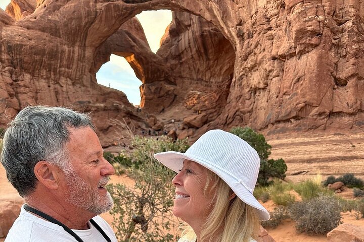HIGHLY RATED Arches National Park Sightseeing Tour From Moab Utah