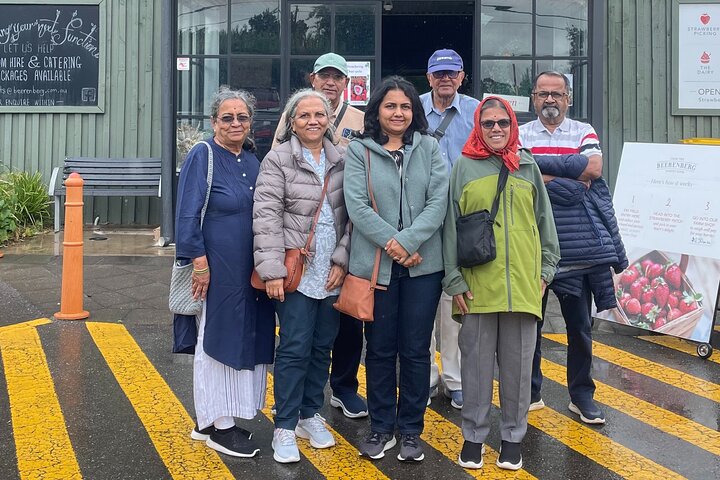From Adelaide: 5 to 7 People Personal Tour
