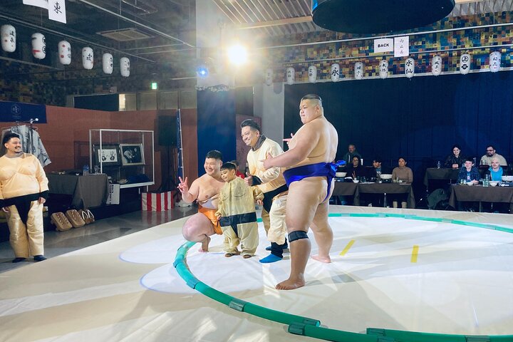 Up-Close Sumo Experience at Ochi Stable: Wear Kimono in Osaka