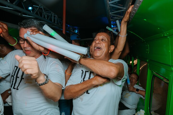 Aruba Nightlife Party Bus with Unlimited Drinks & DJ on Road Jam