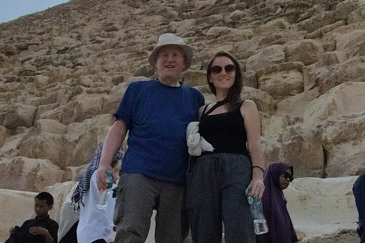 Private Guided Tour Giza Pyramid, Shpinx and The Grand Museum.