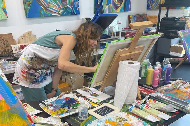 NYC: Abstract Painting with Palette Knives – Small Group