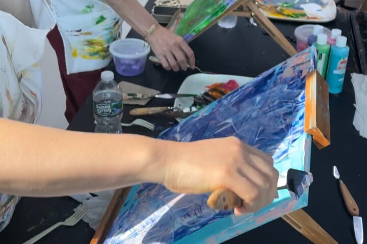 NYC: Abstract Painting with Palette Knives – Small Group