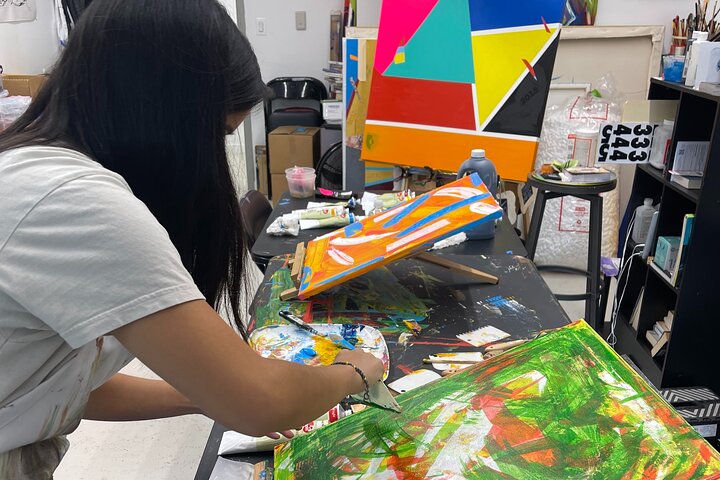 NYC: Abstract Painting with Palette Knives – Small Group