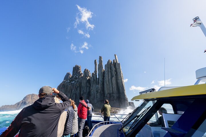 90 minute Cape Raoul Cruise and Port Arthur Historic Site entry