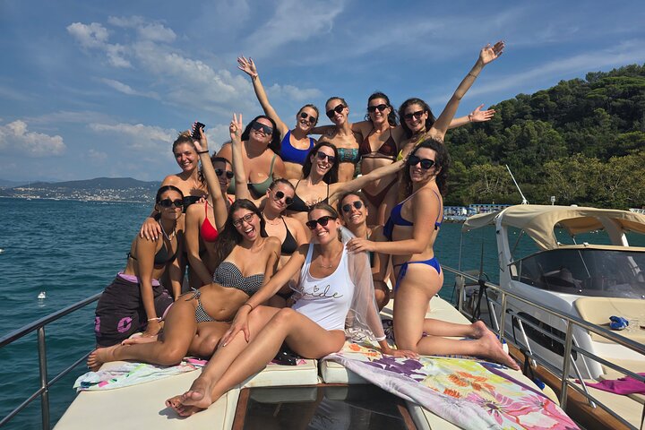 La Spezia: Cinque Terre Tour with Lunch on Board 8 hours