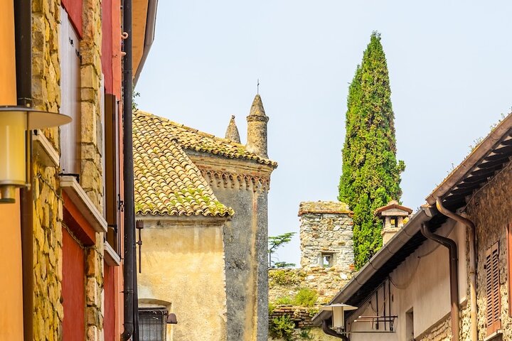 From Verona Sirmione Lake Garda with Boat and Spritz Tasting
