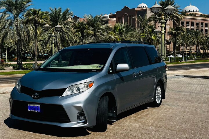 Private Transfer Between Dubai and Sharjah Airport or City