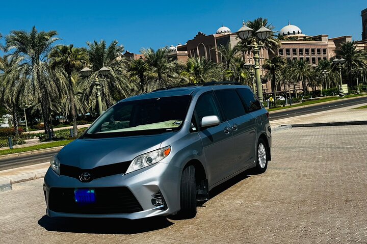 Private Transfer Between Dubai and Sharjah Airport or City