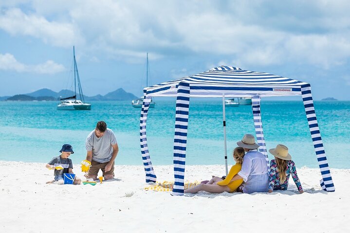 Whitehaven Beach and Hill Inlet Day Trip: Chill and Grill