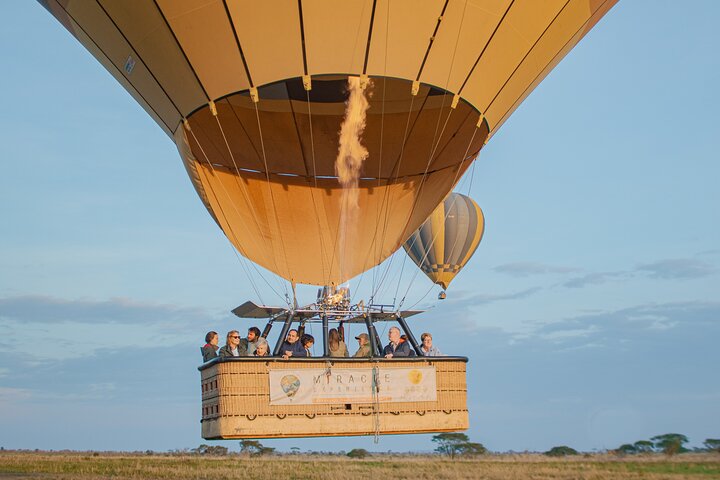 Balloon Safari & Bush Breakfast in Serengeti - Miracle Experience
