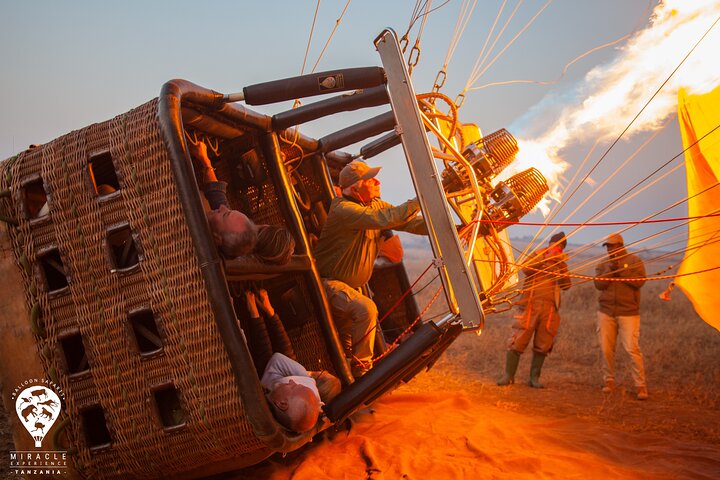 Balloon Safari & Bush Breakfast in Tarangire - Miracle Experience
