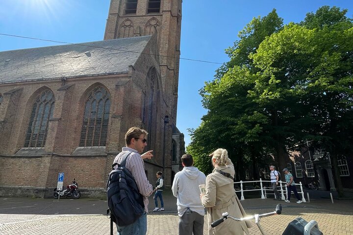 Leiden & Delft: Half-Day Private Tour including Transfer
