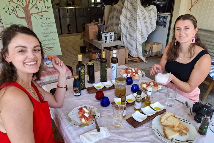 Kefalonia: Private Olive Oil, Honey & Wine Tasting Experience