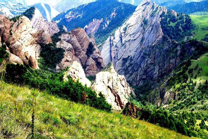 Trekking in Alay Mountains including Alay Valley