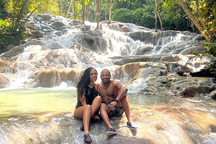 Dunn's River Park & Blue Hole Waterfall Combo from Montego Bay
