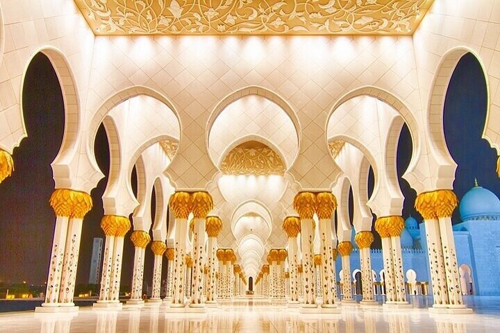 Dubai to Abu Dhabi City Tour with Grand Mosque Emirates Palace