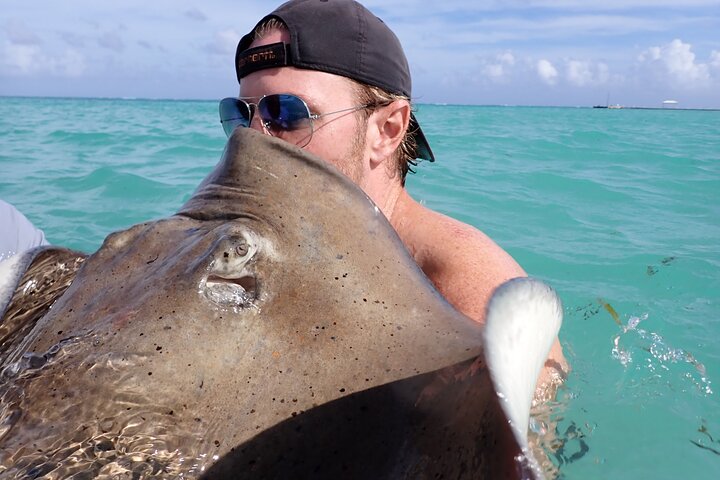Stingray City, Star fish Point and Snorkeling Private Boat Tour