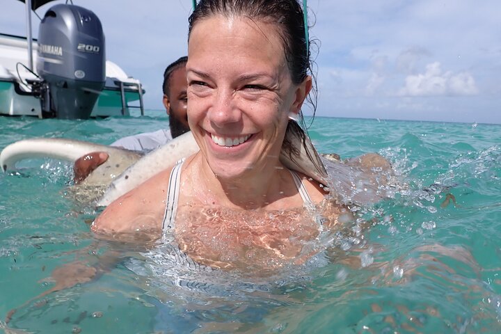 Stingray City, Star fish Point and Snorkeling Private Boat Tour