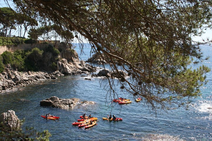 Costa Brava Guided Kayak and Snorkeling Excursion in Playa de Aro