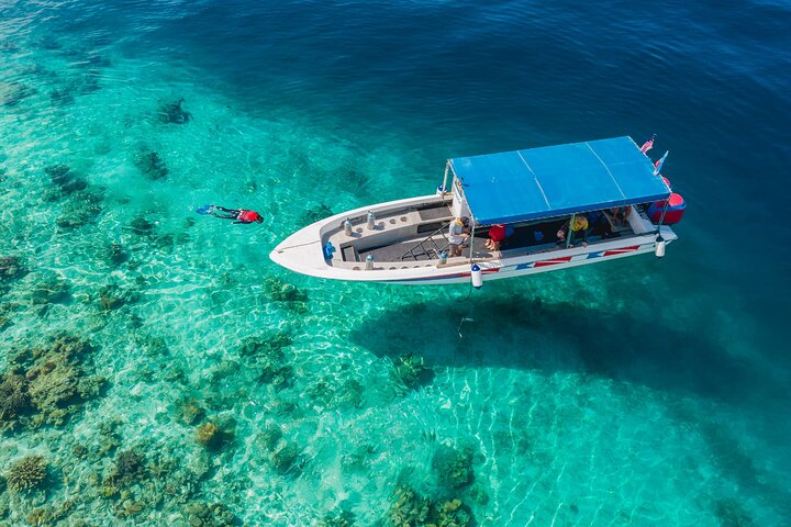 Hike and Dive in Bohey Islands with Local Lunch