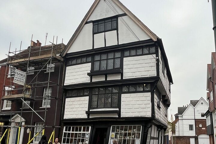 Canterbury Private 2 Hour Walking Tour with Green Badge Guide
