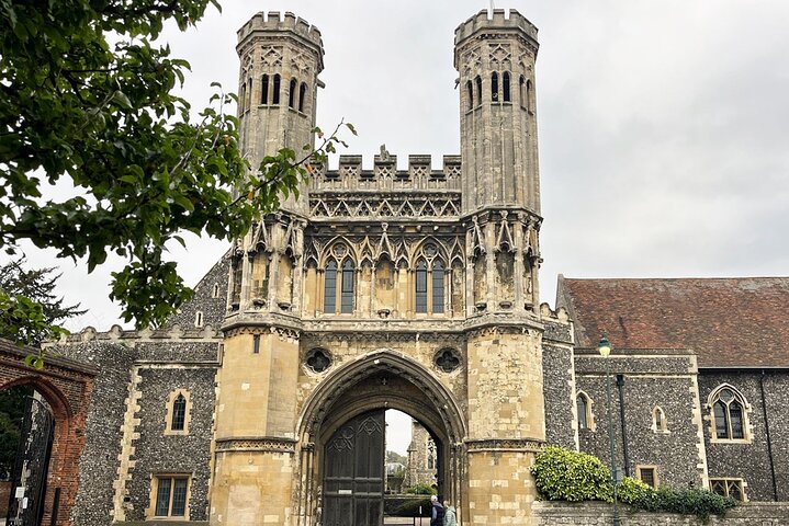 Canterbury Private 2 Hour Walking Tour with Green Badge Guide
