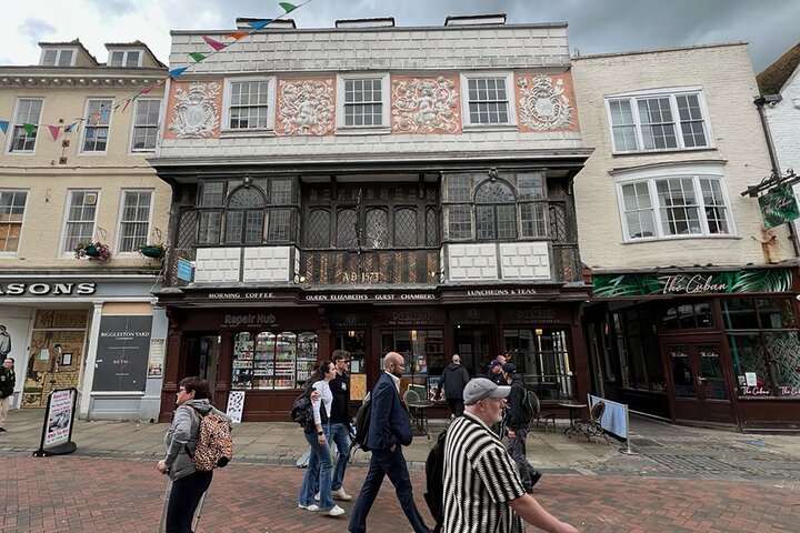 Canterbury Private 2 Hour Walking Tour with Green Badge Guide