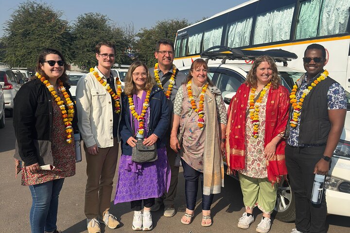 Delhi to Agra and Taj Mahal Private Day Trip by Express Train with Lunch