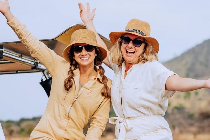 Balloon Safari & Bush Breakfast in Tarangire - Miracle Experience