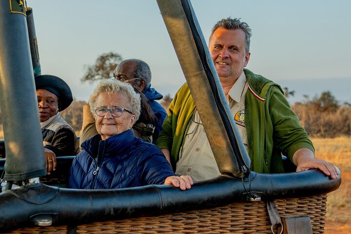 Balloon Safari & Bush Breakfast in Tarangire - Miracle Experience