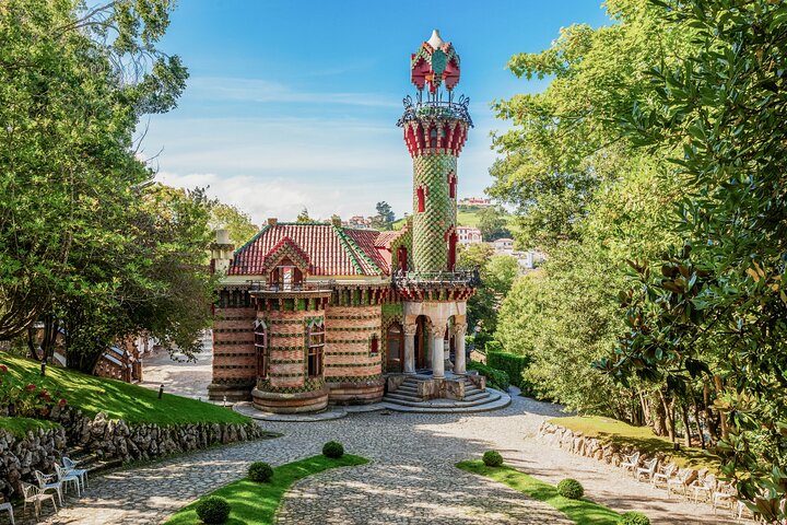 Santillana: Gaudí’s Caprice, Comillas and Redwood Forest