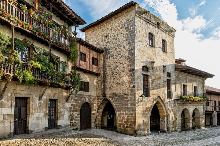 Santillana: Gaudí’s Caprice, Comillas and Redwood Forest