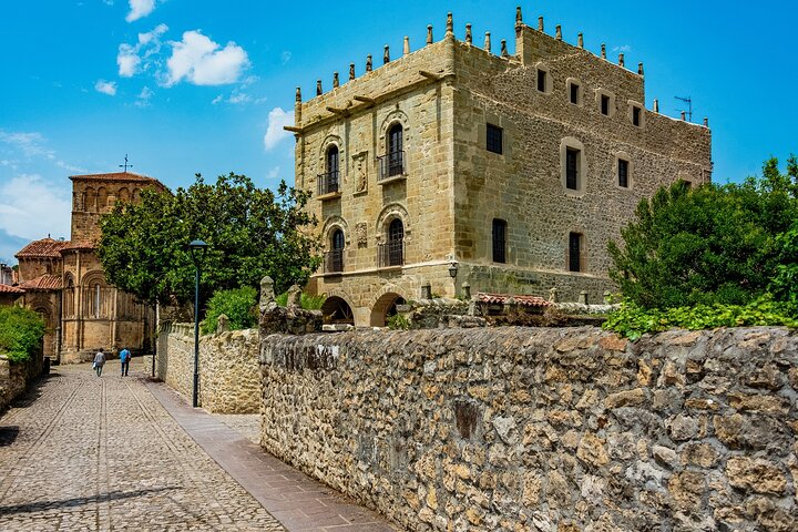 Santillana: Gaudí’s Caprice, Comillas and Redwood Forest