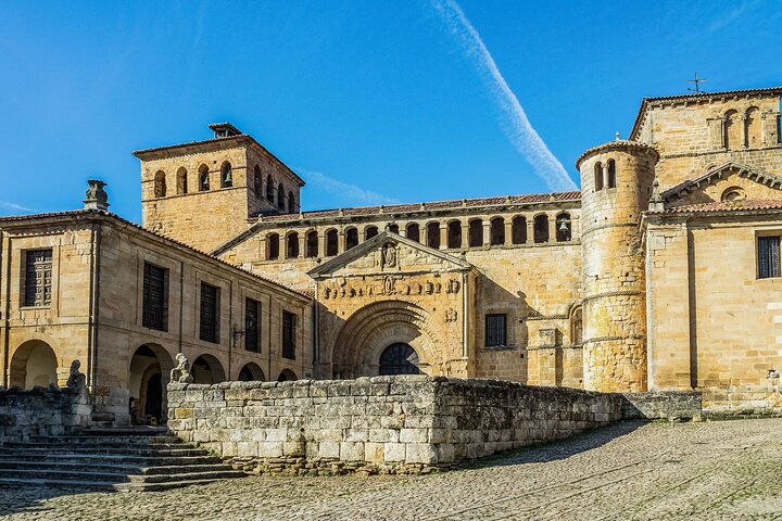 Santillana: Gaudí’s Caprice, Comillas and Redwood Forest